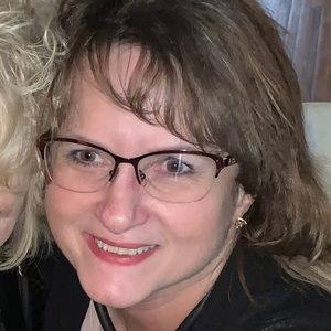 Meet your Posher, Debra